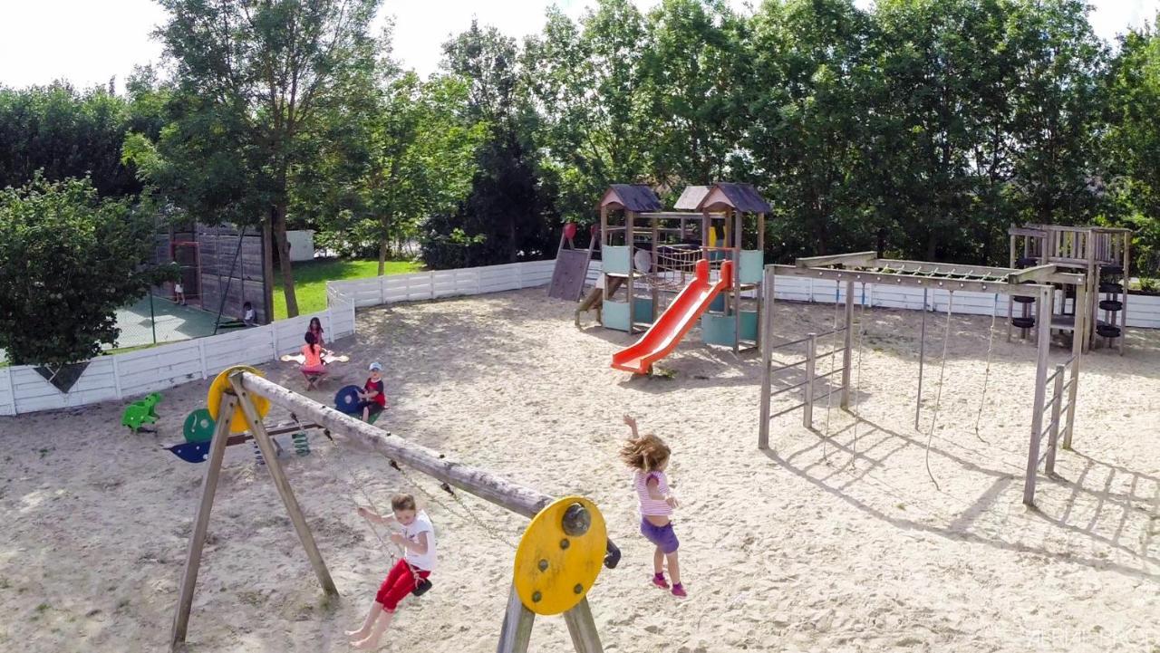 Camping Haipenee Saint-Quentin-en-Tourmont Exterior photo